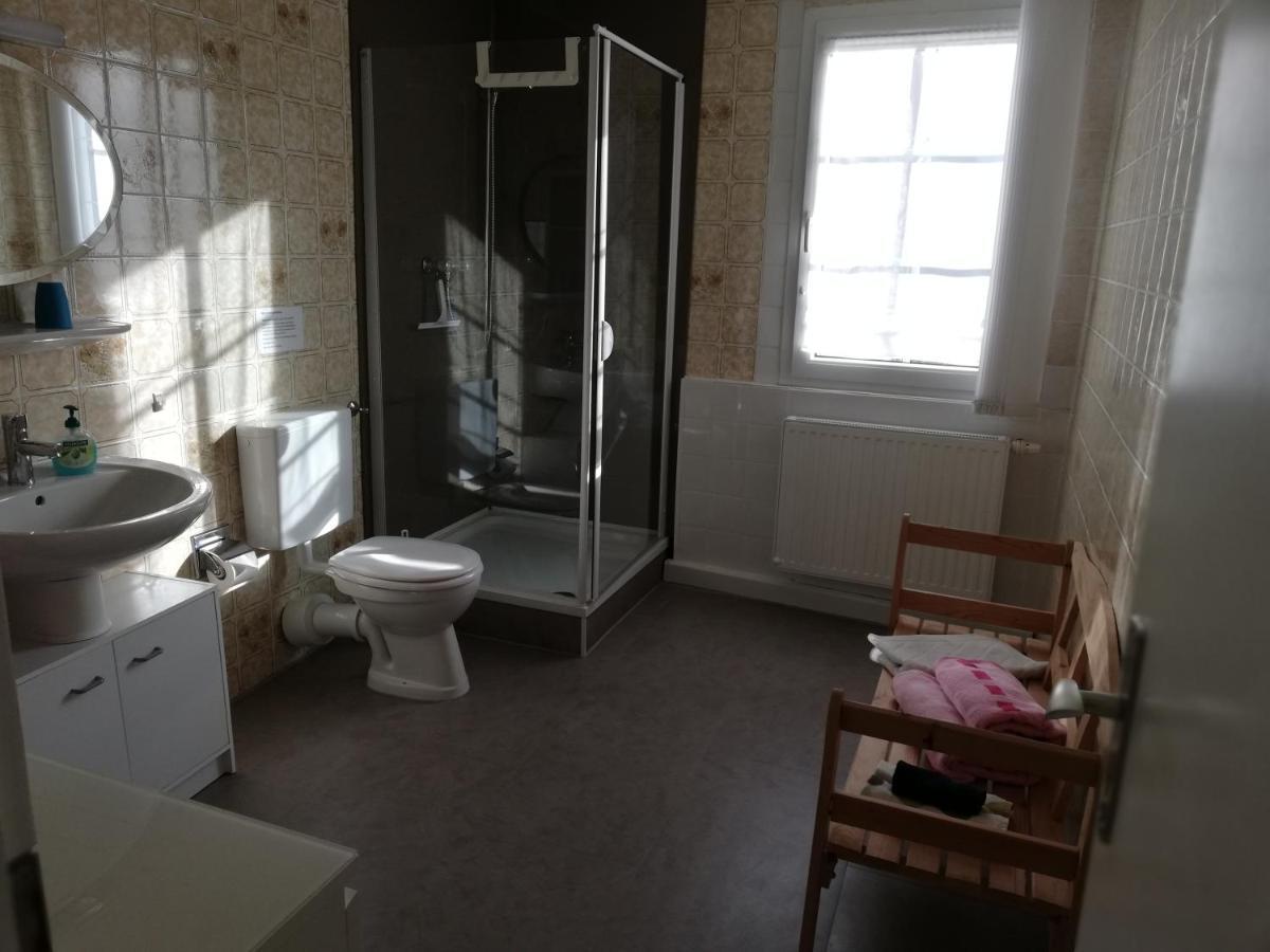 Appartamento Haus Zur Traube Klotten Esterno foto